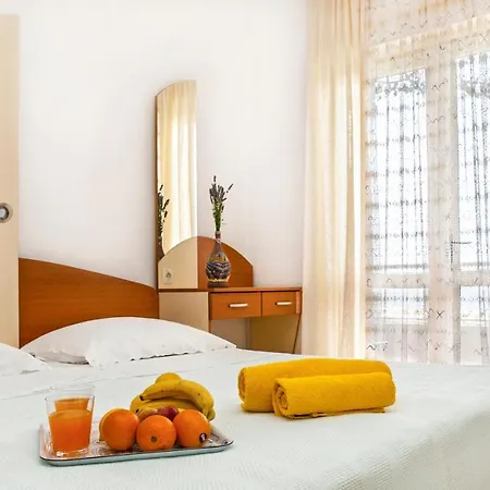 Apartment Ines *